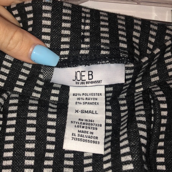 Joe B mini skirt - Picture 2 of 2